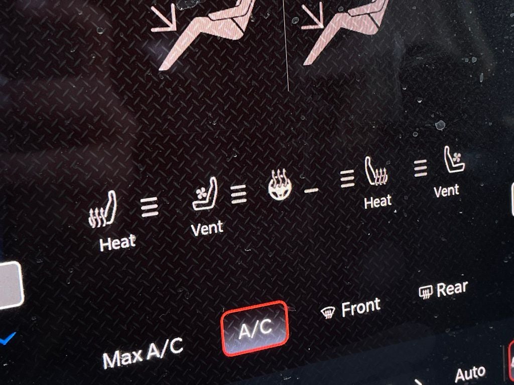 2024 RAM 2500 Laramie 4X4 / NAV / HEATED SEATS