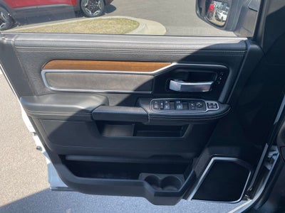 2024 RAM 2500 Laramie 4X4 / NAV / HEATED SEATS