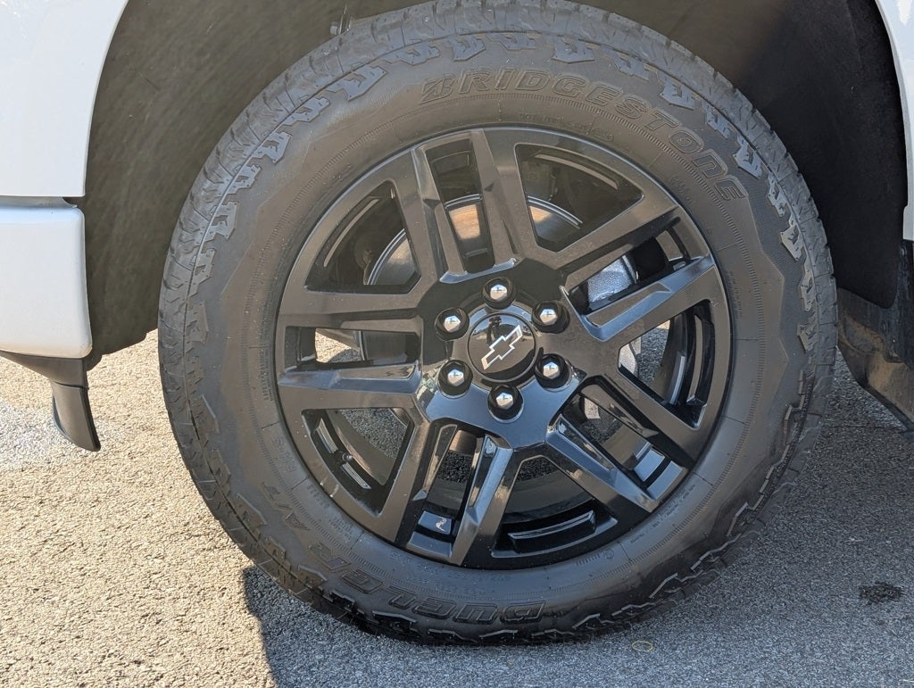 2024 Chevrolet Silverado 1500 Custom 4X4 / ONE OWNER