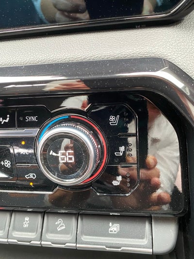 2022 GMC Sierra 1500 AT4 4x4 / HEATED SEATS