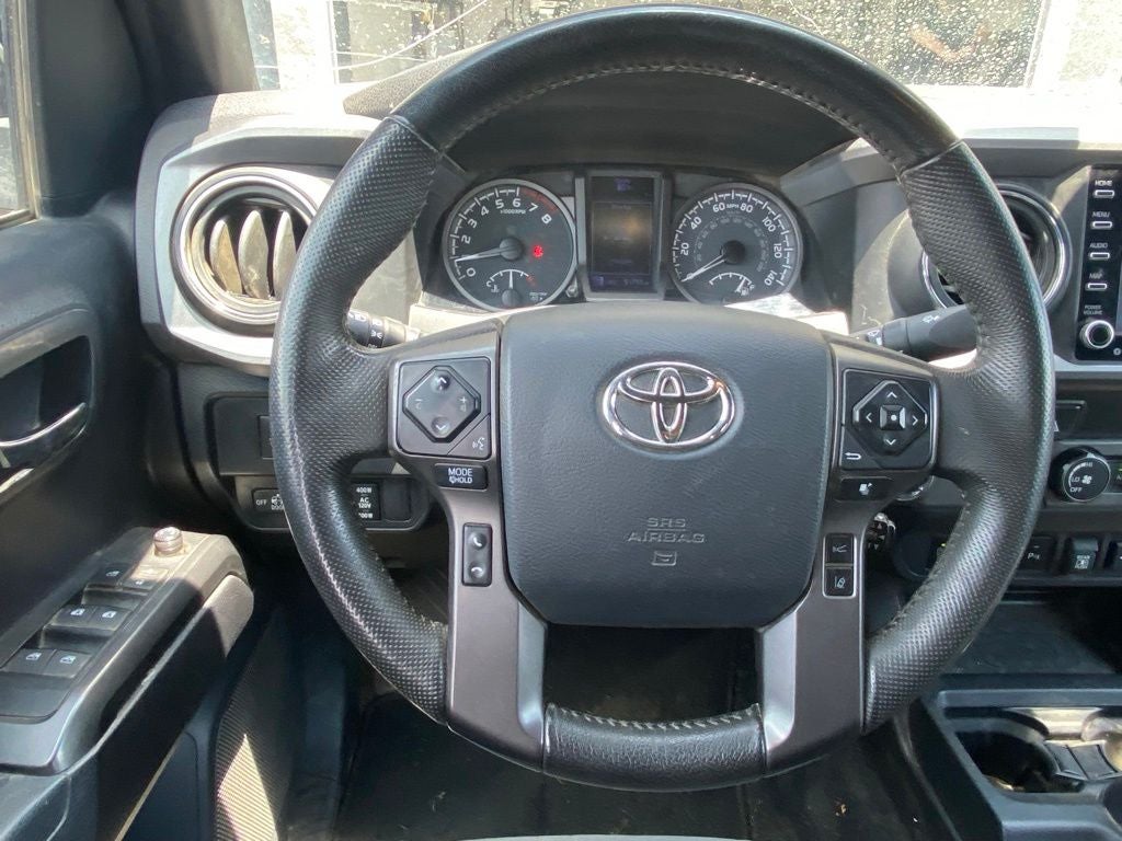 2020 Toyota Tacoma CLEAN CARFAX V6