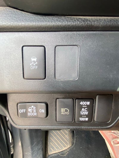 2020 Toyota Tacoma CLEAN CARFAX V6