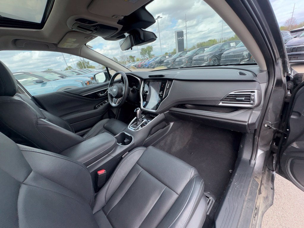 2025 Subaru Outback Touring XT MOONROOF / HEATED SEATS / ONE OWNER