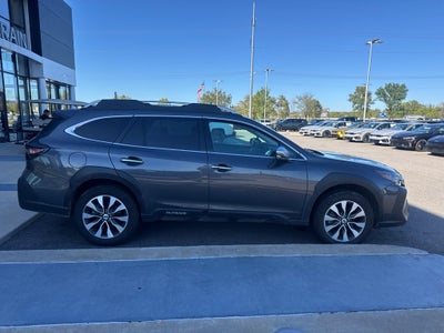2025 Subaru Outback Touring XT