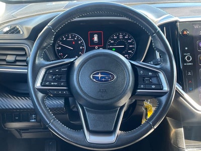 2023 Subaru Ascent Premium AWD / HEATED SEATS