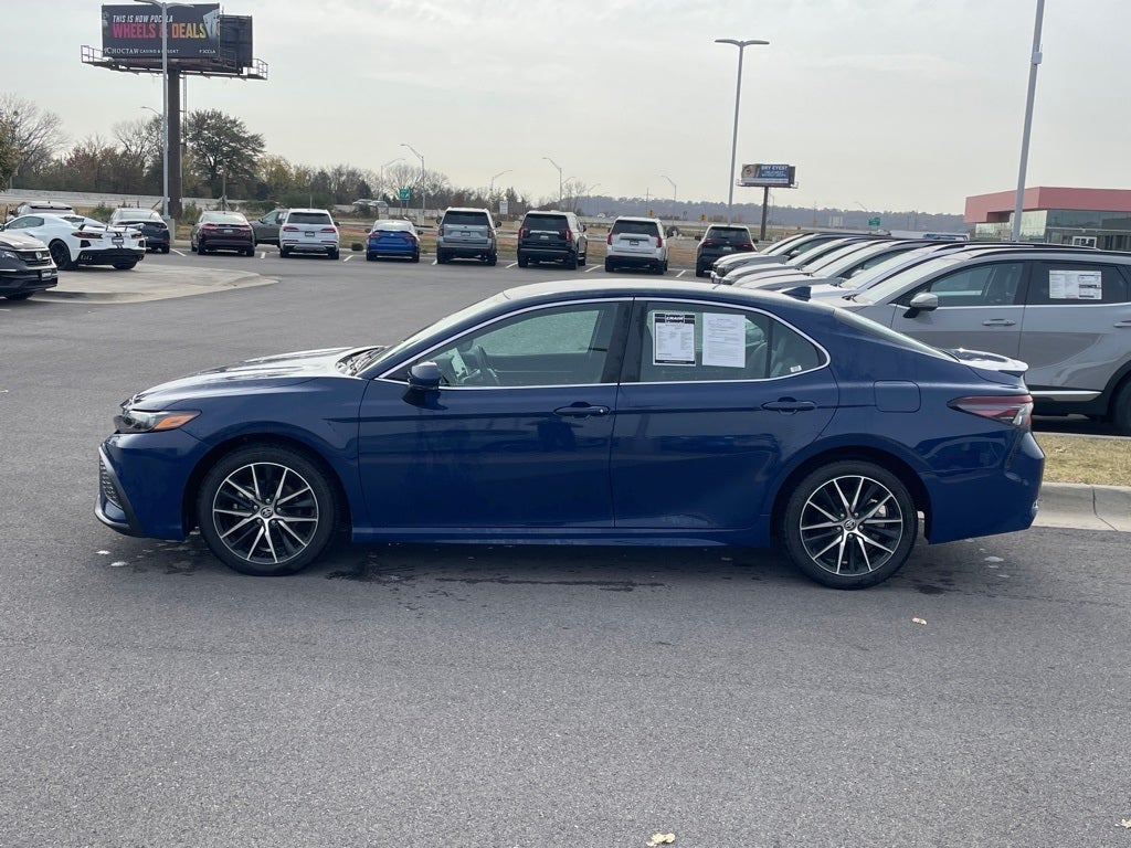 2024 Toyota Camry SE ONE OWNER