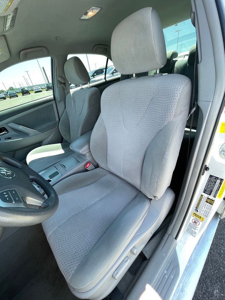 2011 Toyota Camry LE LOW PAYMENTS