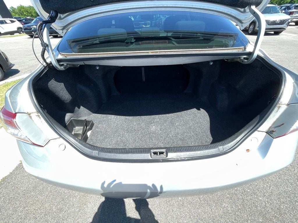 2011 Toyota Camry LE LOW PAYMENTS