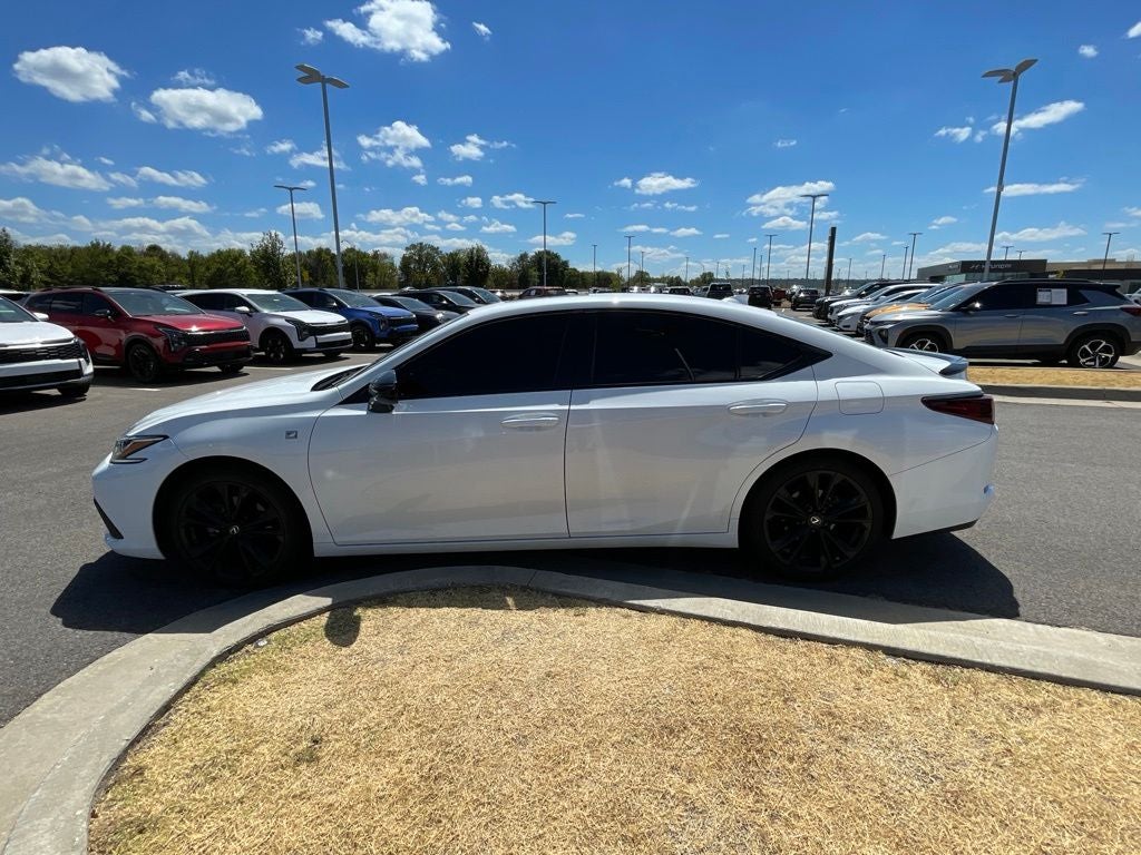 2021 Lexus ES 350 F Sport MOONROOF / HEATED SEATS / NAV