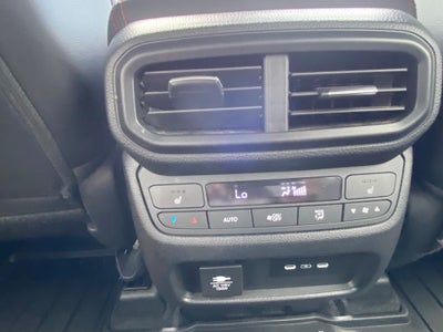 2025 Honda Pilot Black Edition AWD / 3RD ROW / LOADED / ONE OWNER