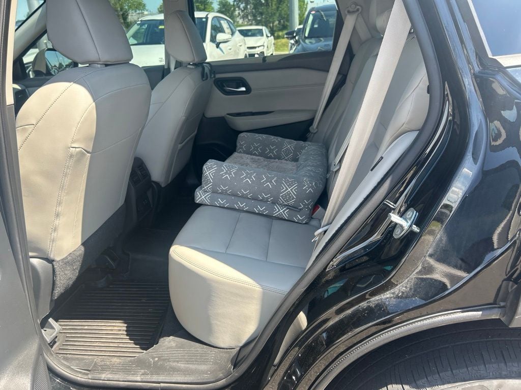 2023 Nissan Rogue SL HEATED SEATS / BOSE AUDIO / ONE OWNER