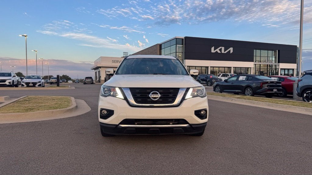 2020 Nissan Pathfinder SL