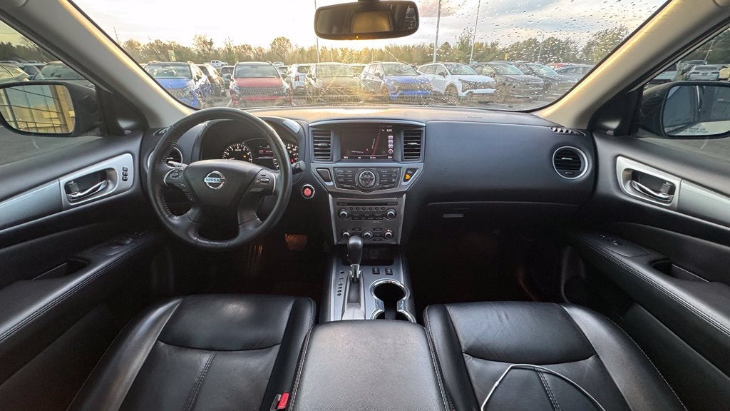 2020 Nissan Pathfinder SL