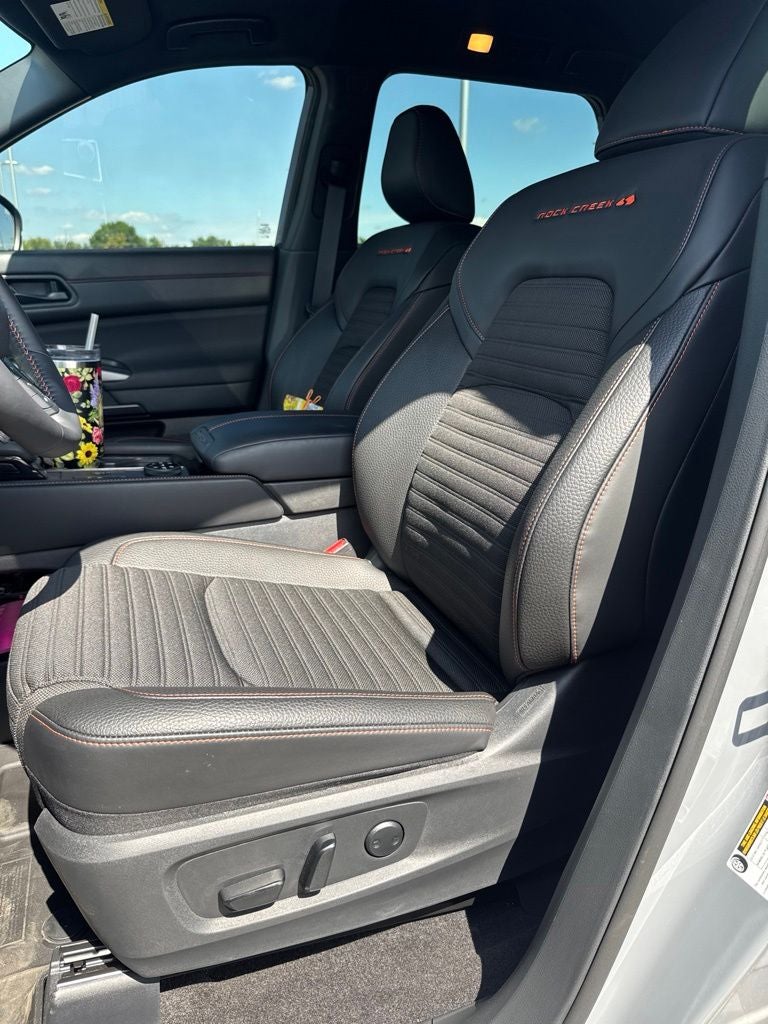2026 Nissan Pathfinder Rock Creek 4X4 / HEATED SEATS / ONE OWNER