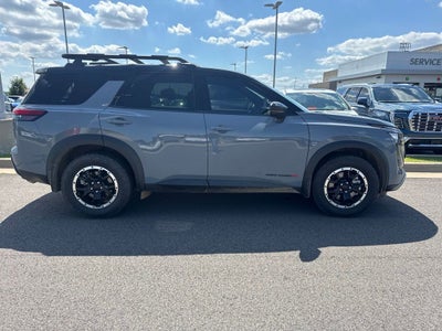 2026 Nissan Pathfinder Rock Creek 4X4 / HEATED SEATS / ONE OWNER