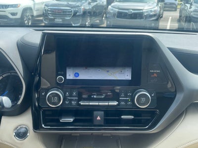 2023 Toyota Highlander Hybrid XLE