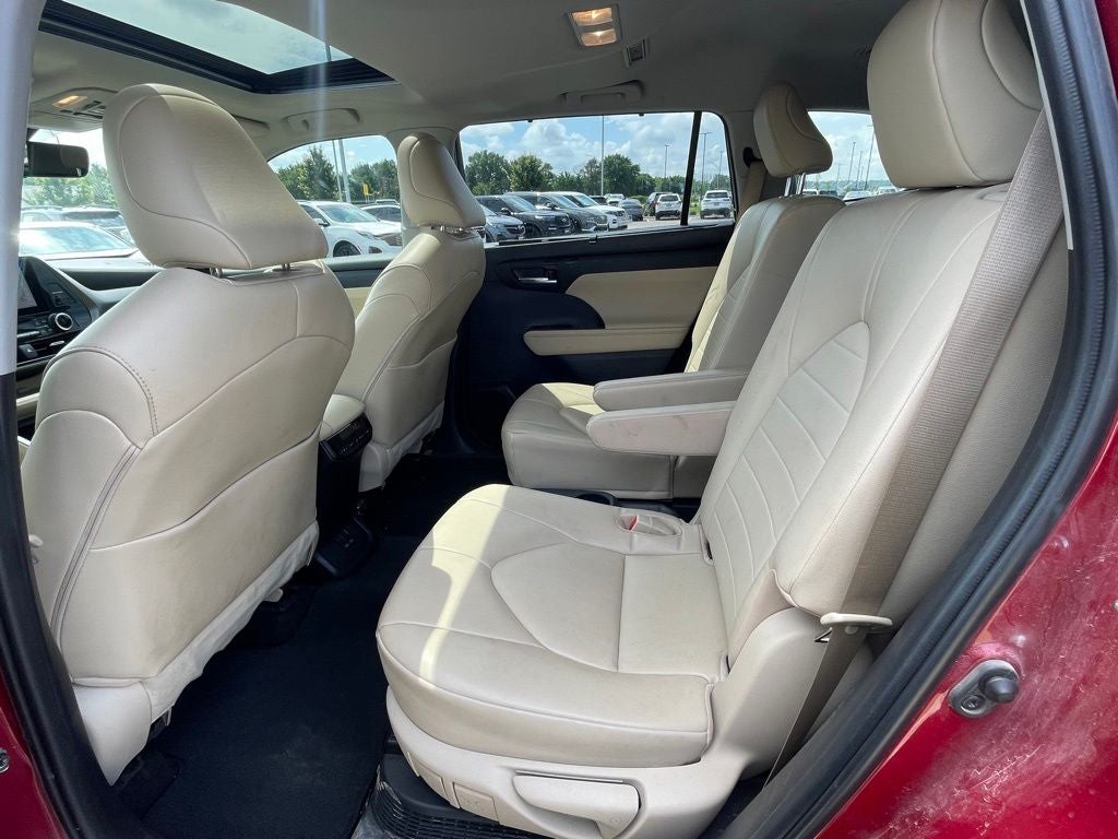 2023 Toyota Highlander Hybrid XLE
