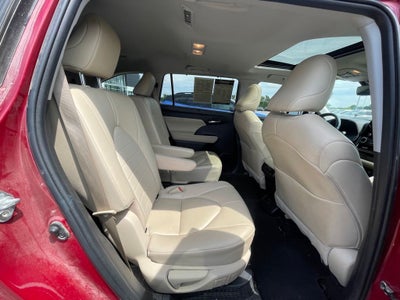 2023 Toyota Highlander Hybrid XLE