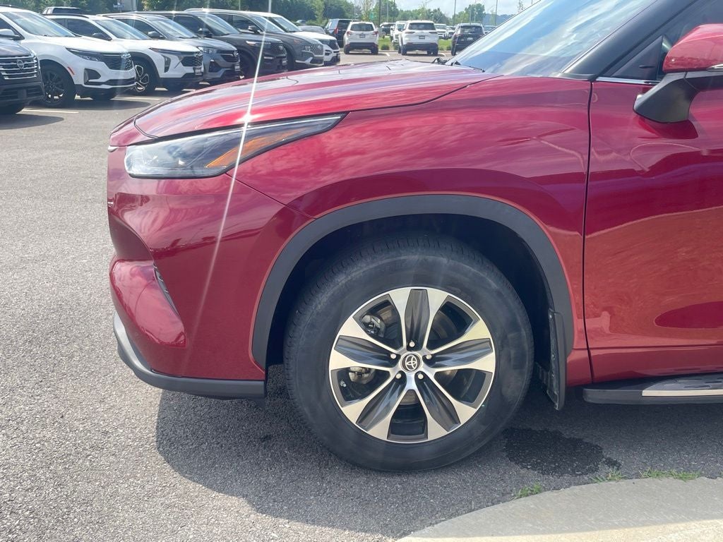 2023 Toyota Highlander Hybrid XLE