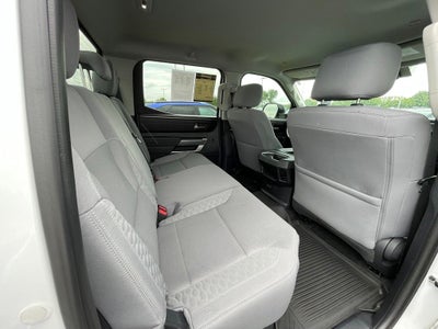 2024 Toyota Tundra SR5 4X4 / ONE OWNER / CLEAN CARFAX