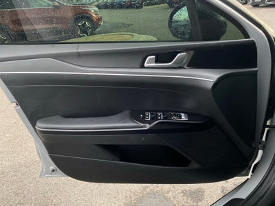 2024 Kia K5 GT-Line HEATED SEATS / NAV