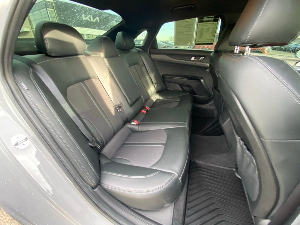 2024 Kia K5 GT-Line HEATED SEATS / NAV