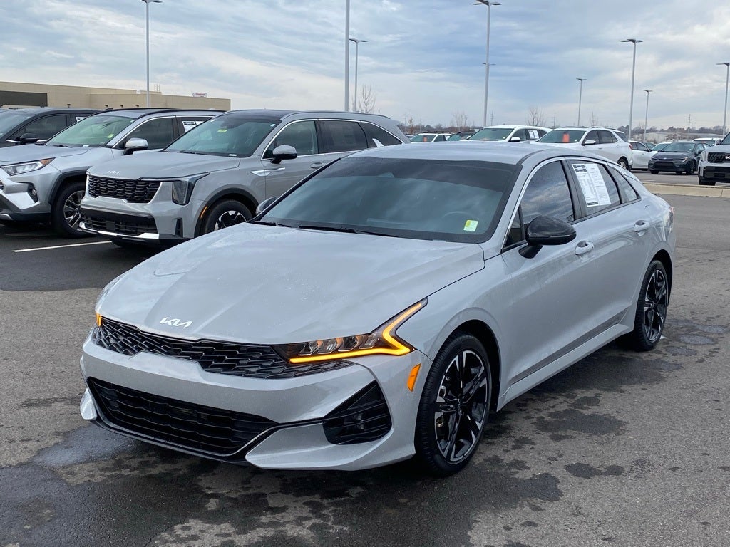 2024 Kia K5 GT-Line HEATED SEATS / NAV