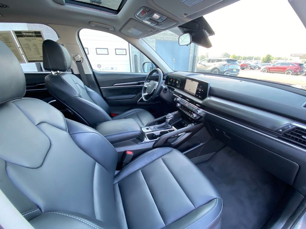 2025 Kia Telluride S SUNROOF / NAV / LEATHER / HEATED SEATS