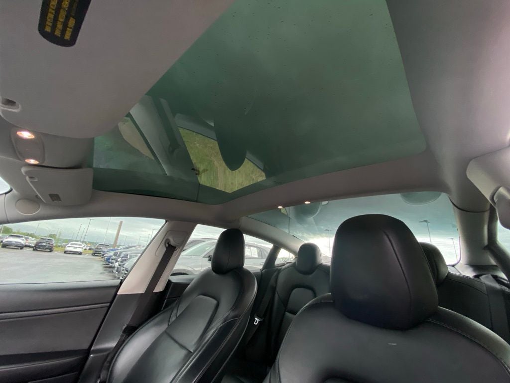 2021 Tesla Model 3 Standard Range Plus SELF DRIVING / NAV / NON SMOKER