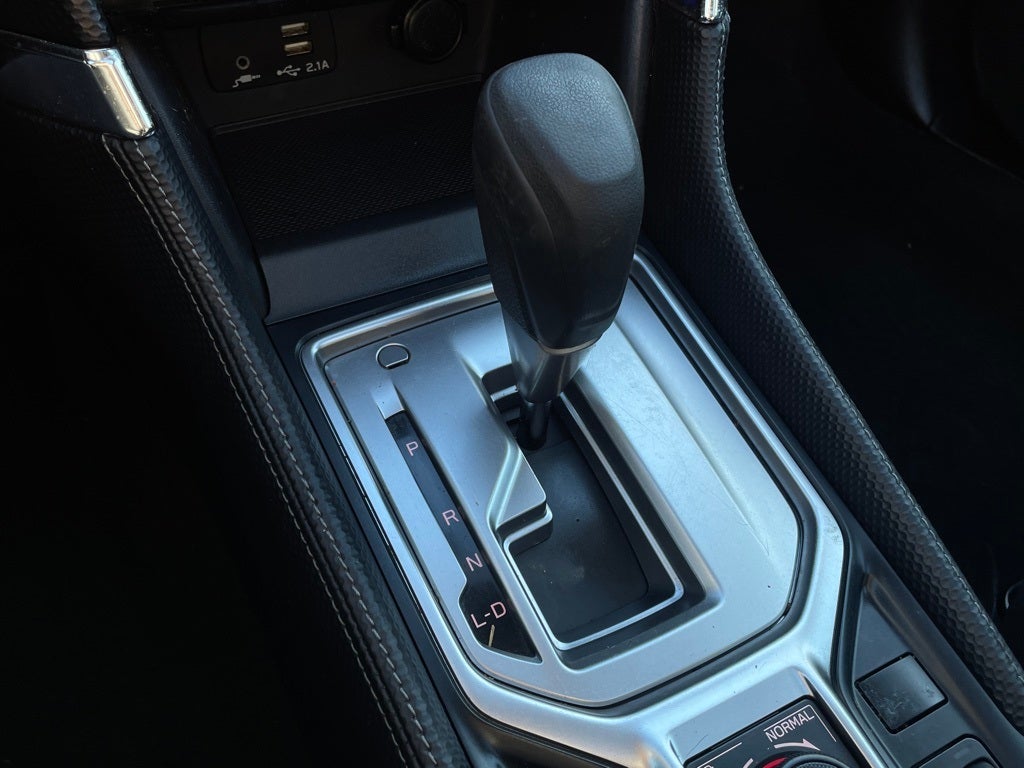 2024 Subaru Forester Premium MOONROOF / HEATED SEATS / AWD