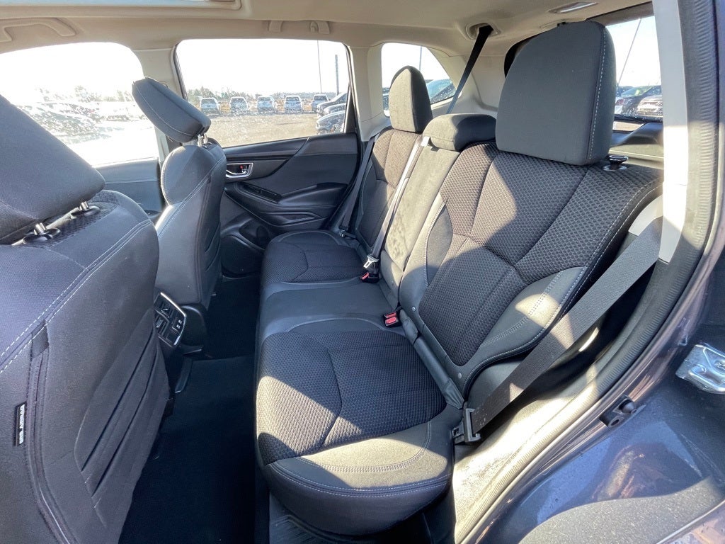 2024 Subaru Forester Premium MOONROOF / HEATED SEATS / AWD