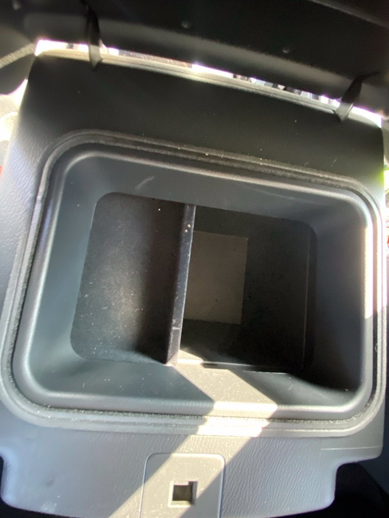 2024 Nissan Armada Platinum MOONROOF / HEATED SEATS / NAV