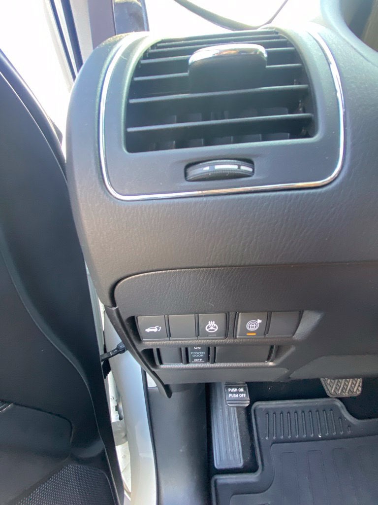 2024 Nissan Armada Platinum MOONROOF / HEATED SEATS / NAV