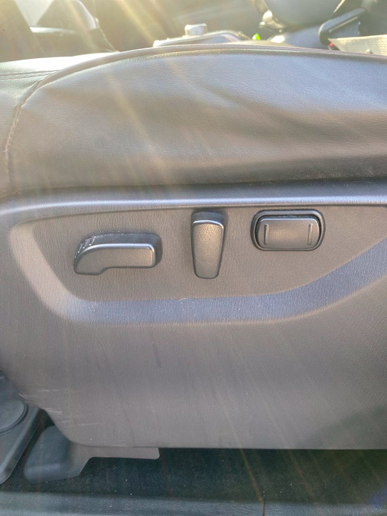 2024 Nissan Armada Platinum MOONROOF / HEATED SEATS / NAV