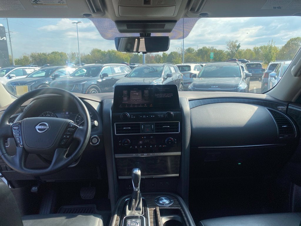 2024 Nissan Armada Platinum MOONROOF / HEATED SEATS / NAV