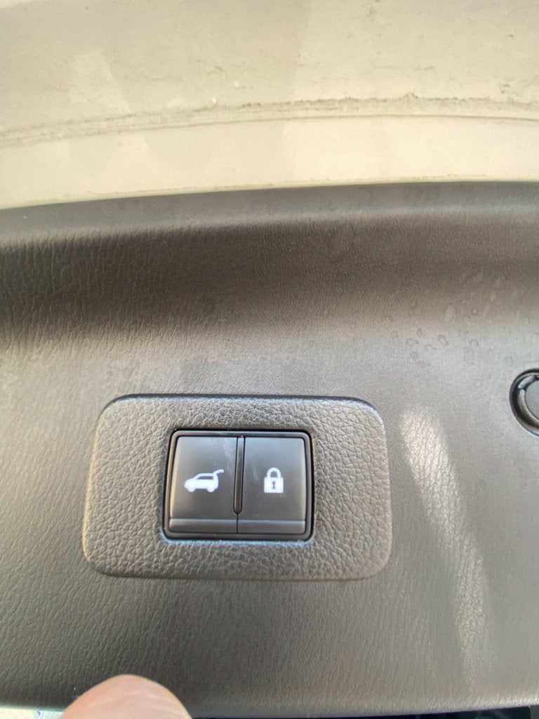 2024 Nissan Armada Platinum MOONROOF / HEATED SEATS / NAV