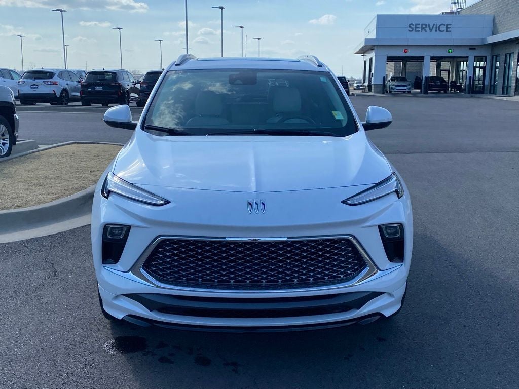 2024 Buick Encore GX Avenir MOONROOF / BOSE AUDIO / HEATED SEATS