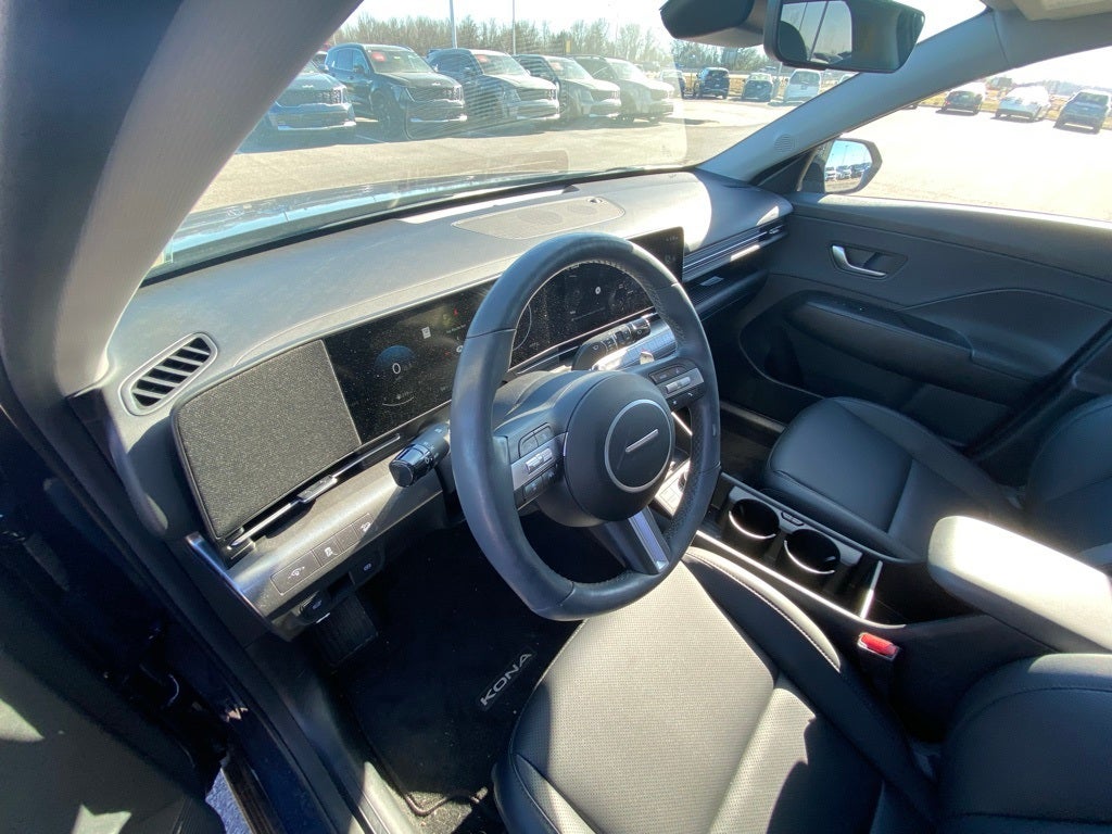 2025 Hyundai Kona Limited MOONROOF / HEATED SEATS / NAV