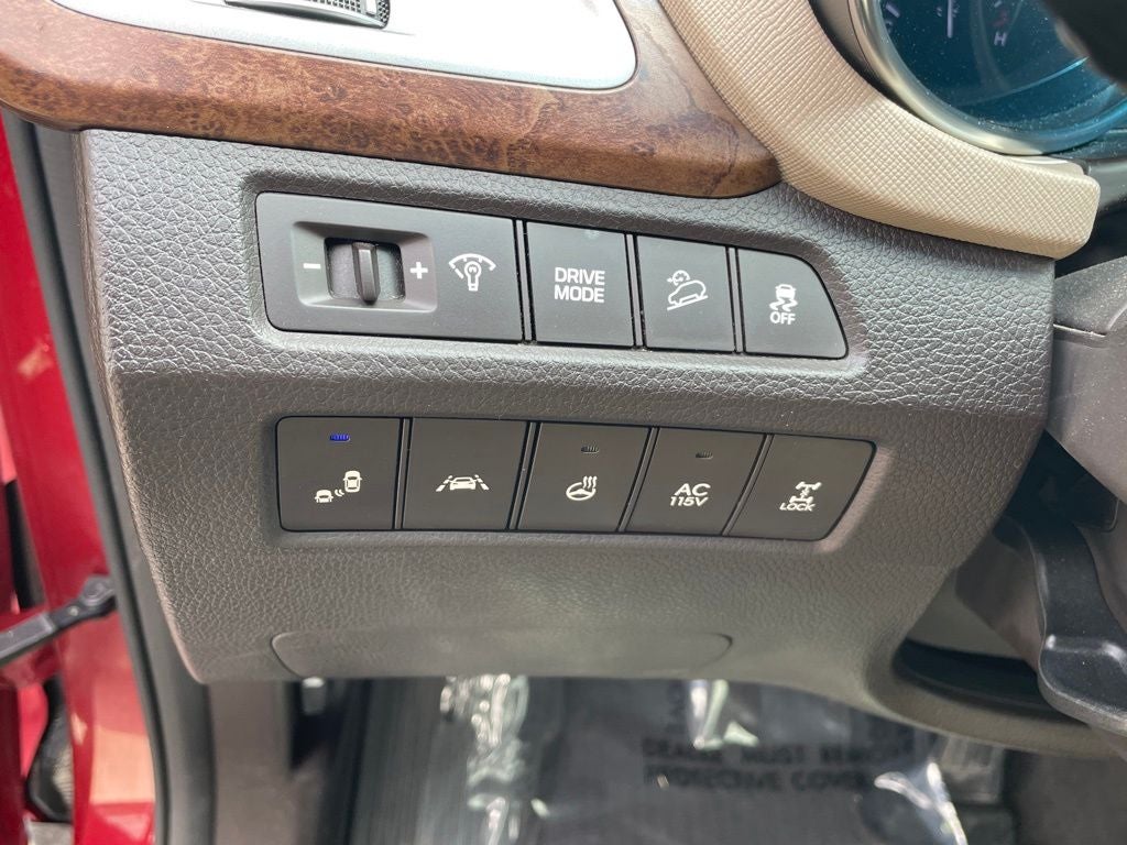 2017 Hyundai Santa Fe Limited Ultimate AWD / MOONROOF / HEATED SEATS