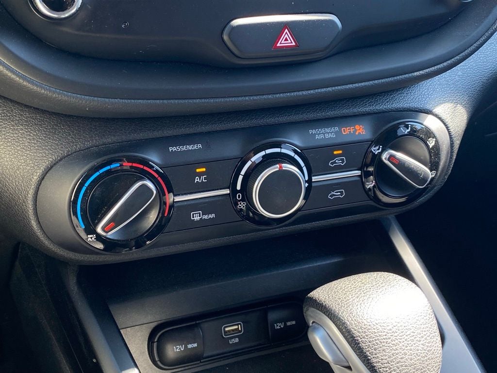 2024 Kia Soul LX ONE OWNER / CLEAN CARFAX