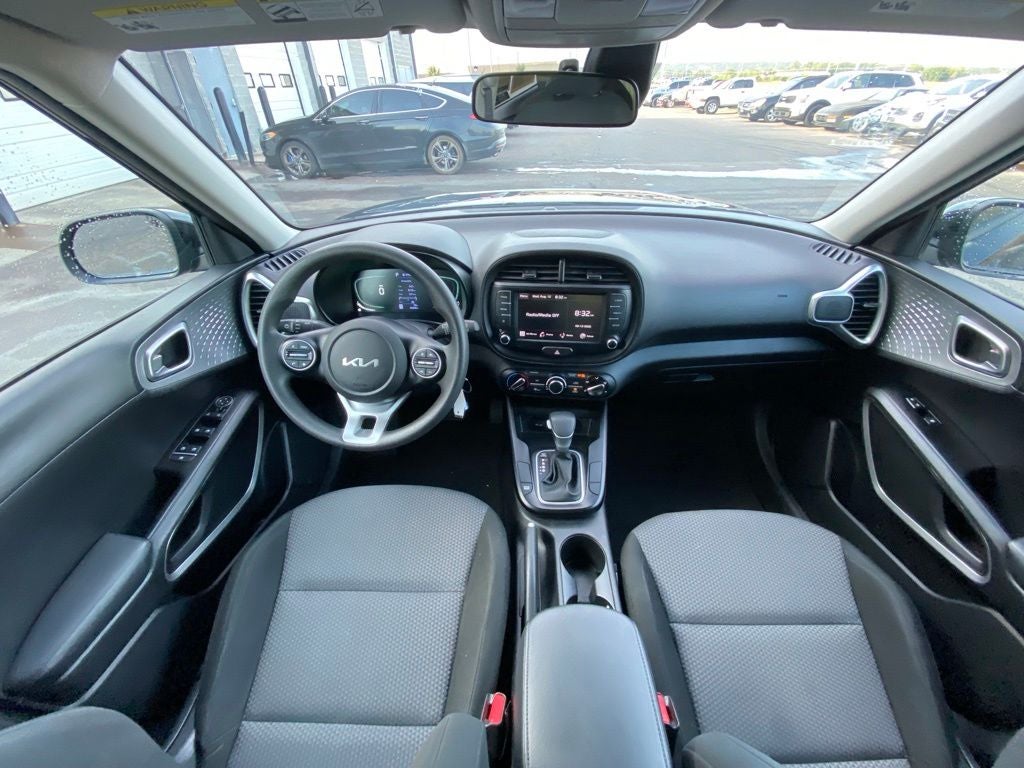 2024 Kia Soul LX TECHNOLOGY PACKAGE
