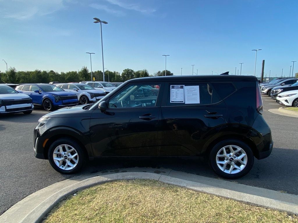 2024 Kia Soul LX TECHNOLOGY PACKAGE