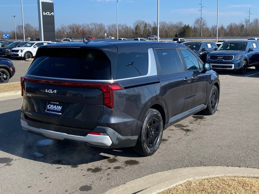 2025 Kia Carnival LXS CPO / LEATHER / HEATED SEATS