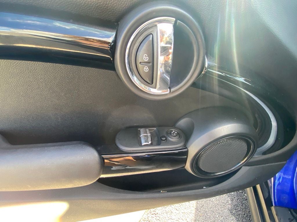 2021 MINI Cooper SUNROOF / HEATED SEATS