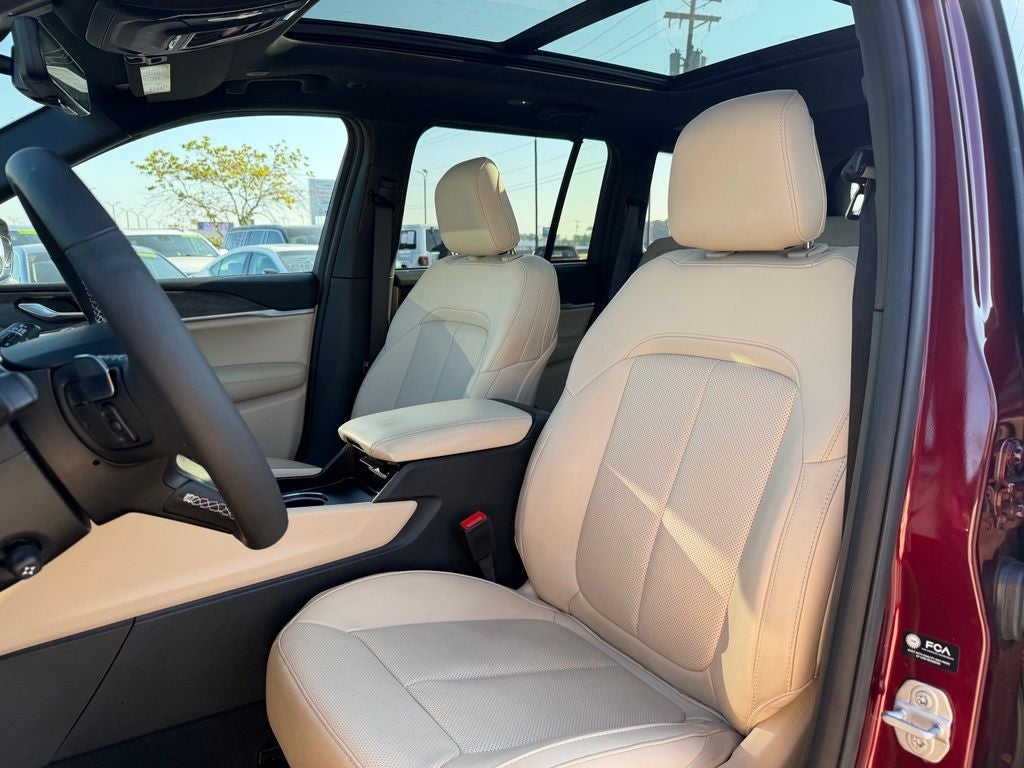 2025 Jeep Grand Cherokee Limited *Luxury Tech Group II