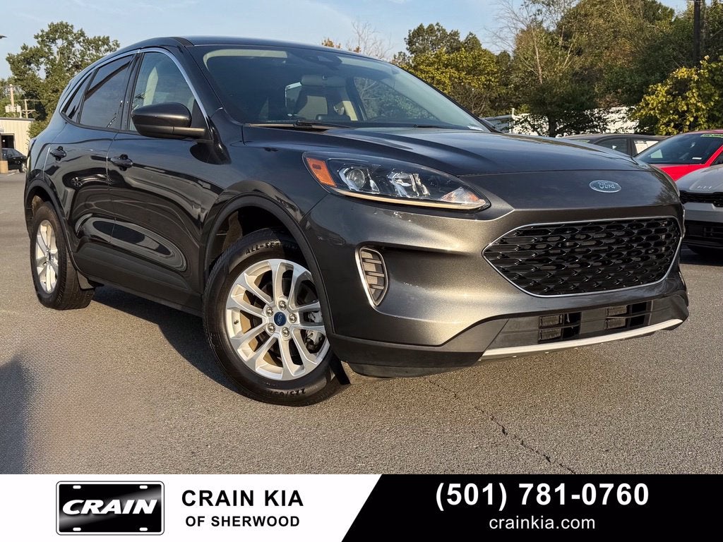 2020 Ford Escape SE