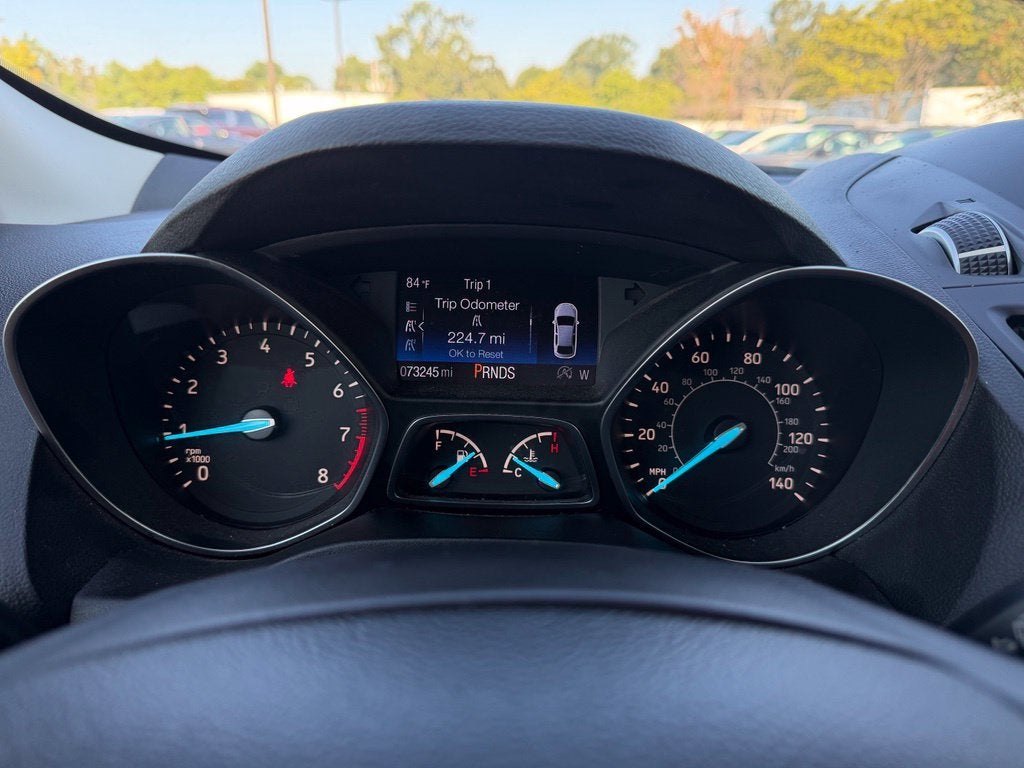 2017 Ford Escape Titanium * Low Miles/ Clean Carfax