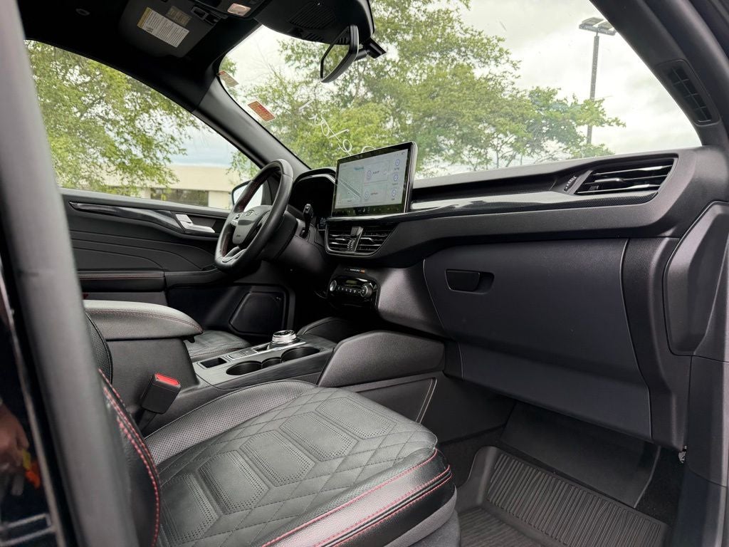 2024 Ford Escape ST-Line Elite