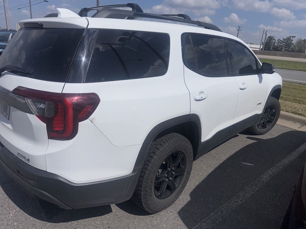 2022 GMC Acadia AT4
