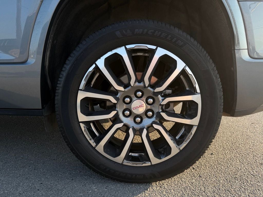 2020 GMC Acadia Denali